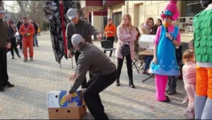 Открытие супермаркета
